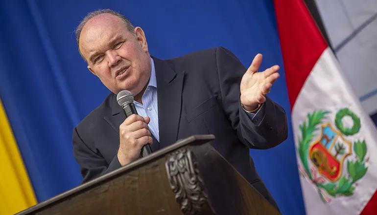 López Aliaga acusa a José Jerí de usar el Estado para intereses personales